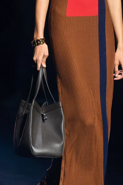 Look 92